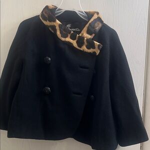 Elegant Kids Black Cape with Leopard Print Collar